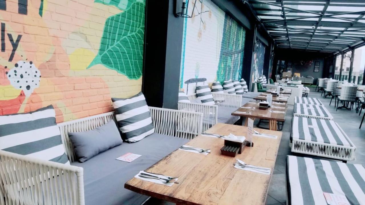 Kyriad Hotel Muraya Aceh Banda Aceh Zewnętrze zdjęcie